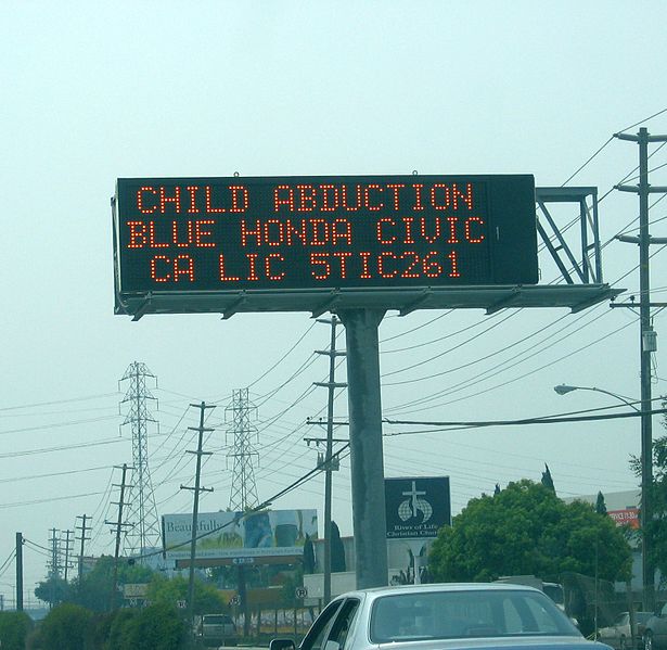 Amber Alert Sign. Image courtesy of Wikimedia Commons.